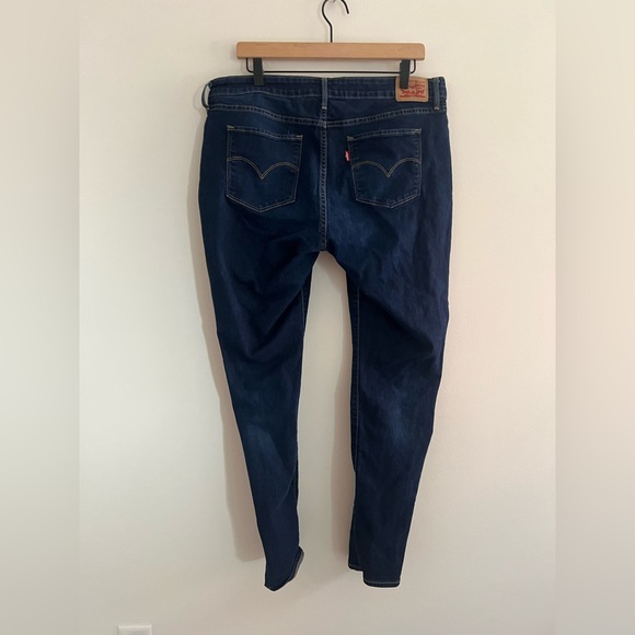 Levi’s 811 Curvy Skinny Jeans Size 34 Dark Wash - Picture 4 of 5